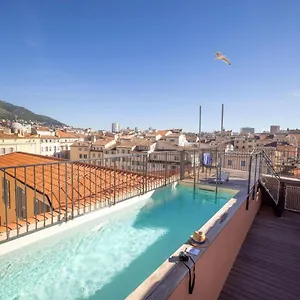 L'eautel Centre Port Hotel